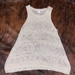Knit tank top.